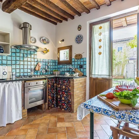 Cozy Country House With Garden & Parking Apartment